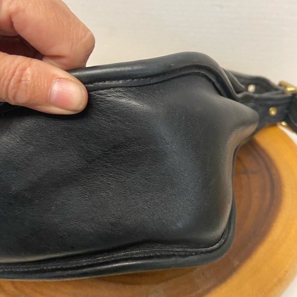 Vintage COACH Leather and Brass Flap Top Shoulder Bag - Picture 9 of 13